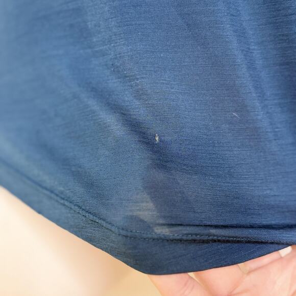 Smartwool Merino Sport 120 Shirt Womens Small Blue V Neck Short Sleeve Wool - Picture 3 of 12